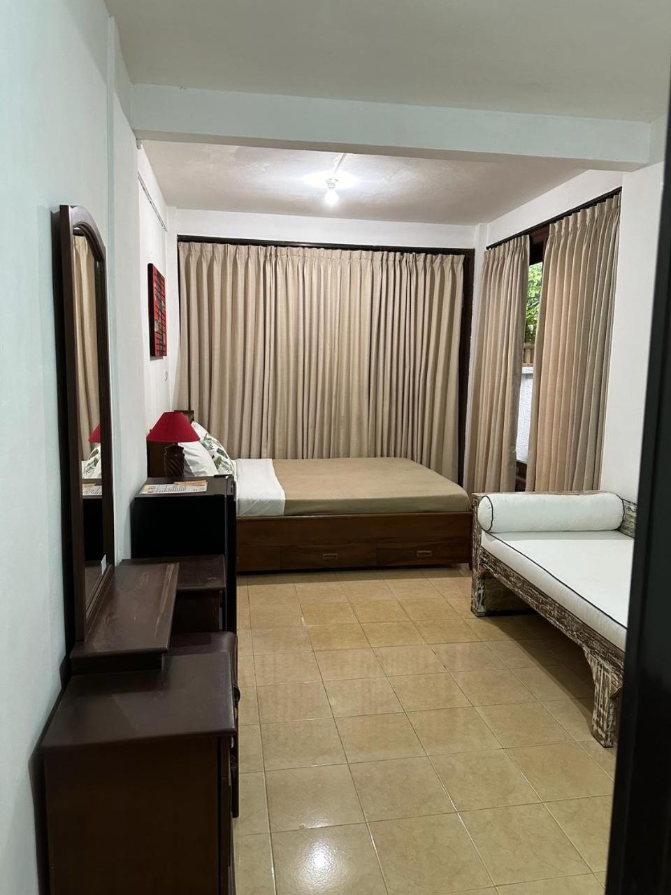 Mai Malu Apartment Пулукан Екстериор снимка